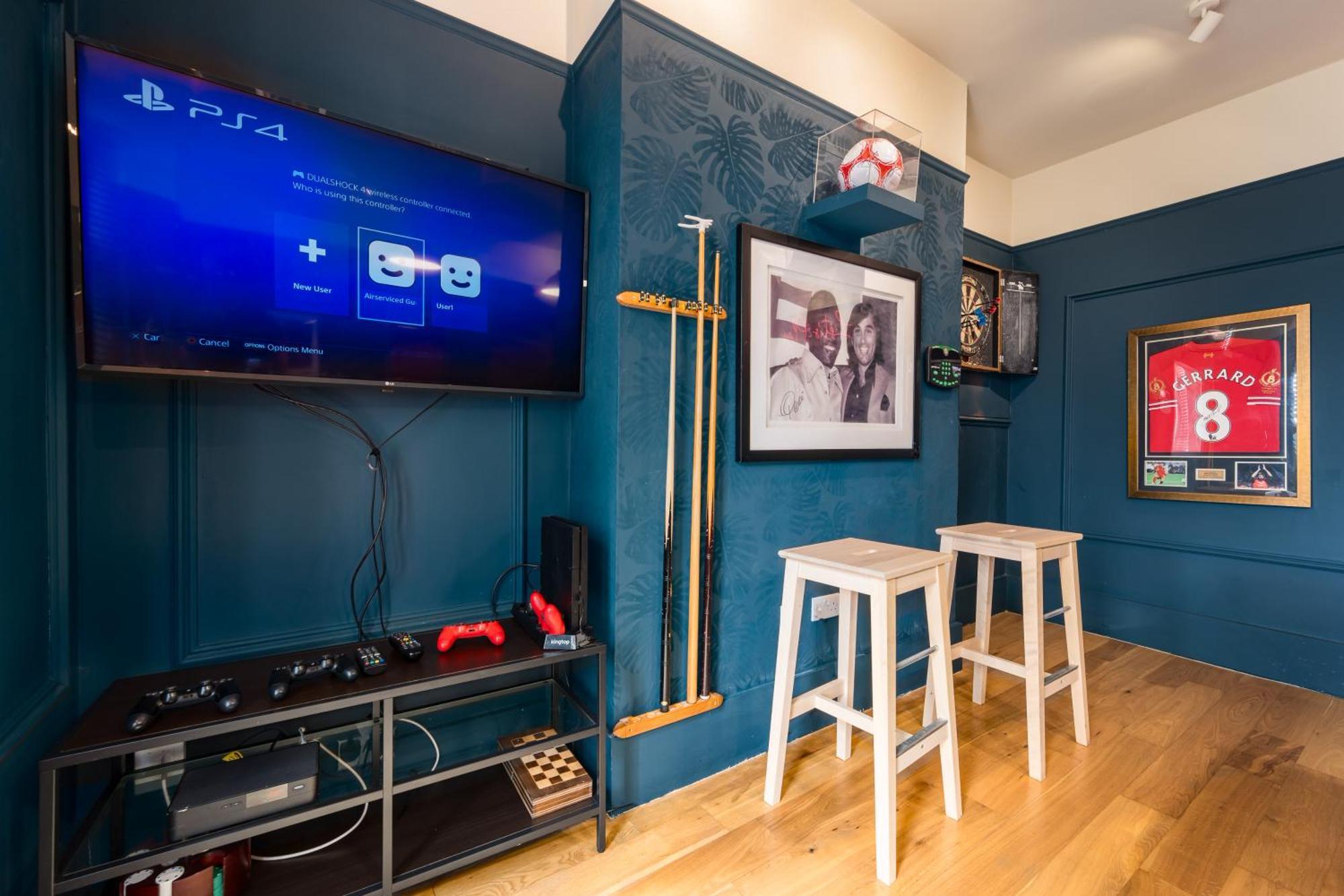 City Retreat, Spacious 4 Bed House, Games Room, Parking, Hot Tub & Bbq カーディフ エクステリア 写真