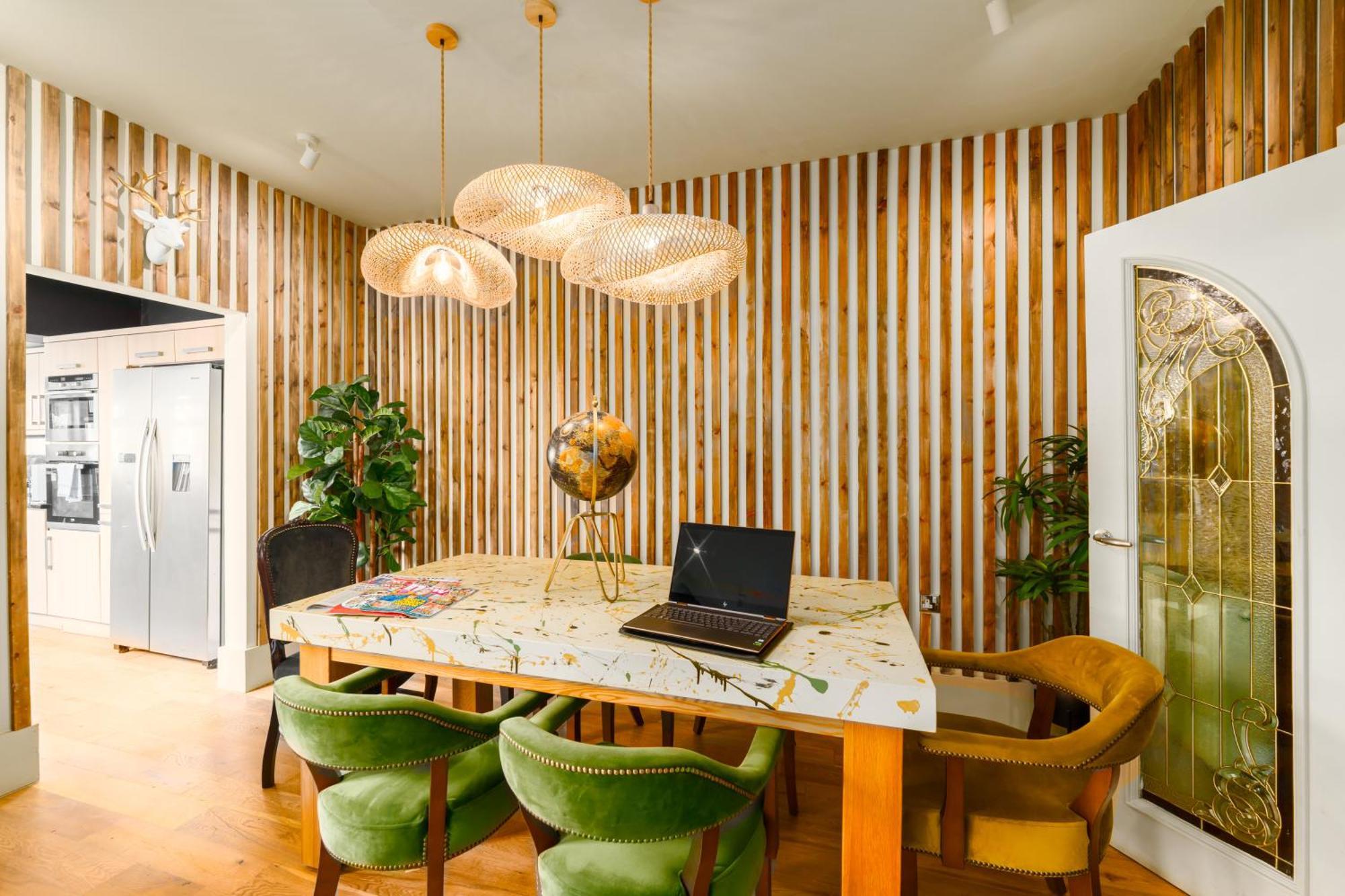 City Retreat, Spacious 4 Bed House, Games Room, Parking, Hot Tub & Bbq カーディフ エクステリア 写真